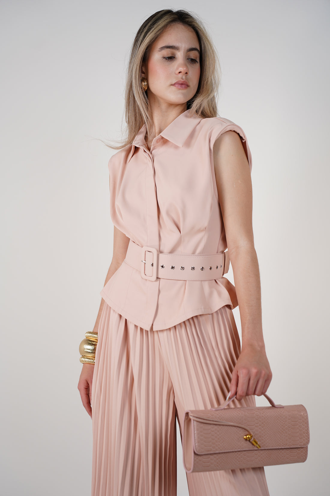 Elixir Pants Set – Pleated Elegance in a Soft Blush Hue