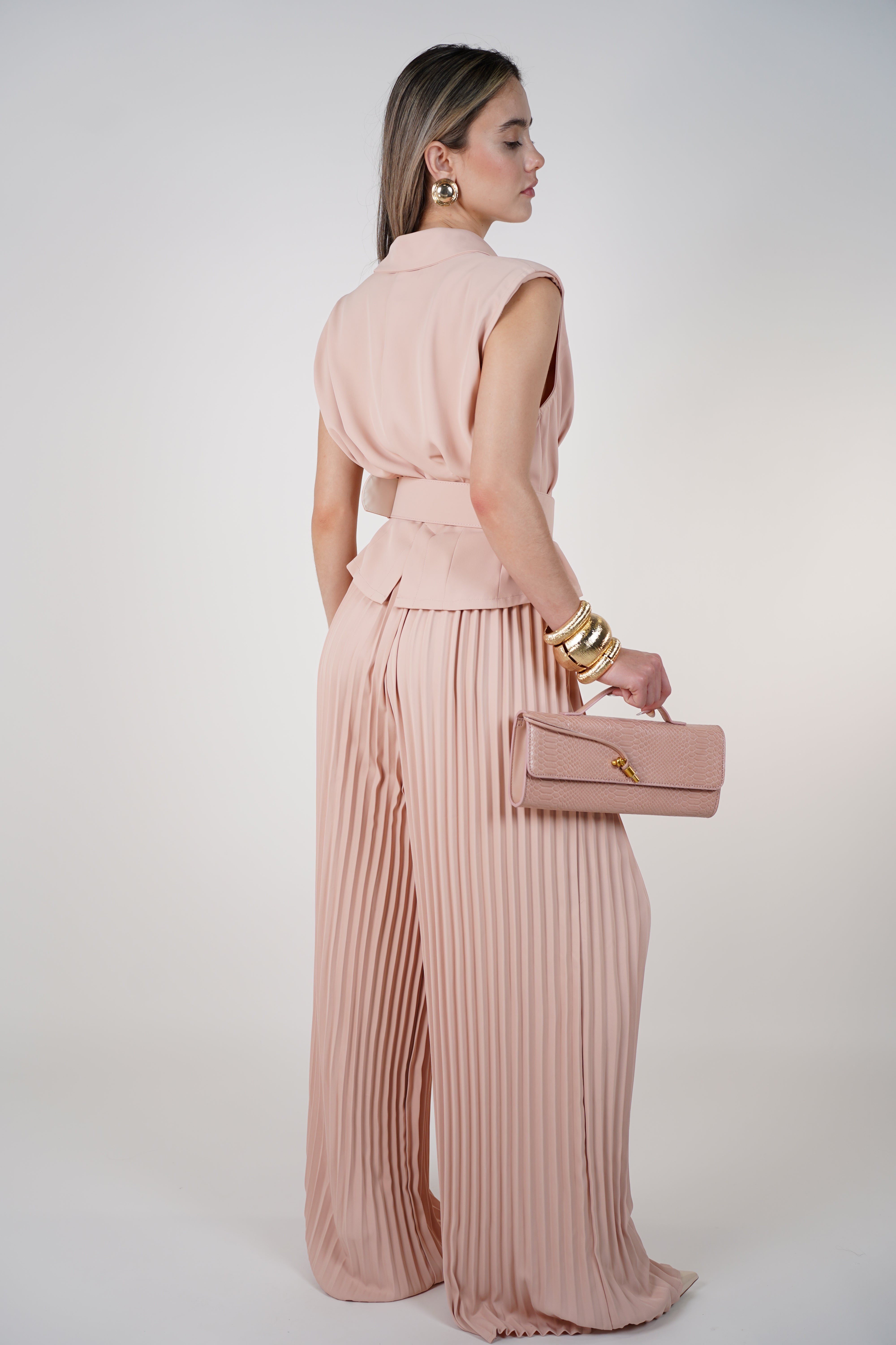 Elixir Pants Set – Pleated Elegance in a Soft Blush Hue