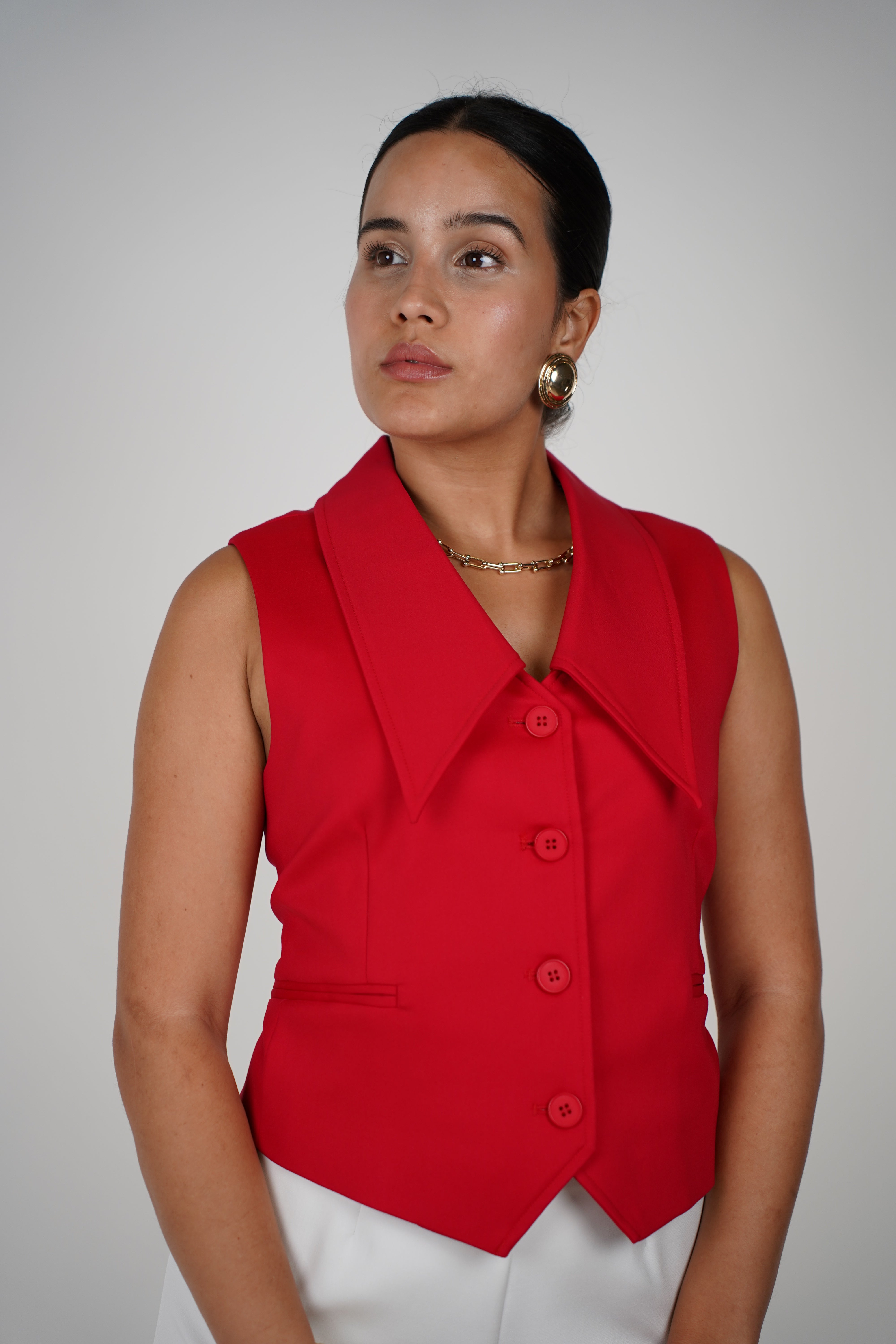 Vale Vest – Sleek Button-Up Tailored Vest