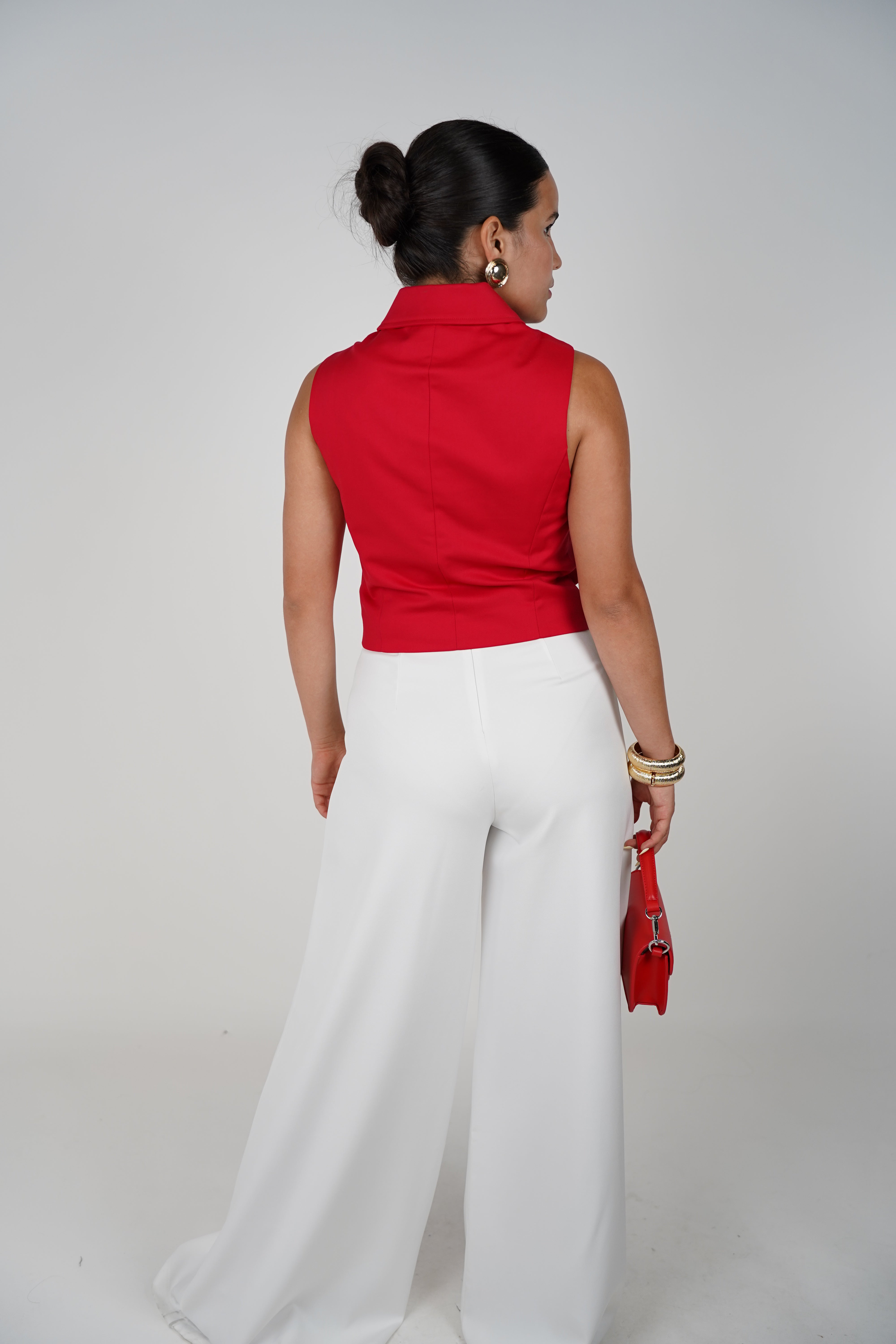 Vale Vest – Sleek Button-Up Tailored Vest