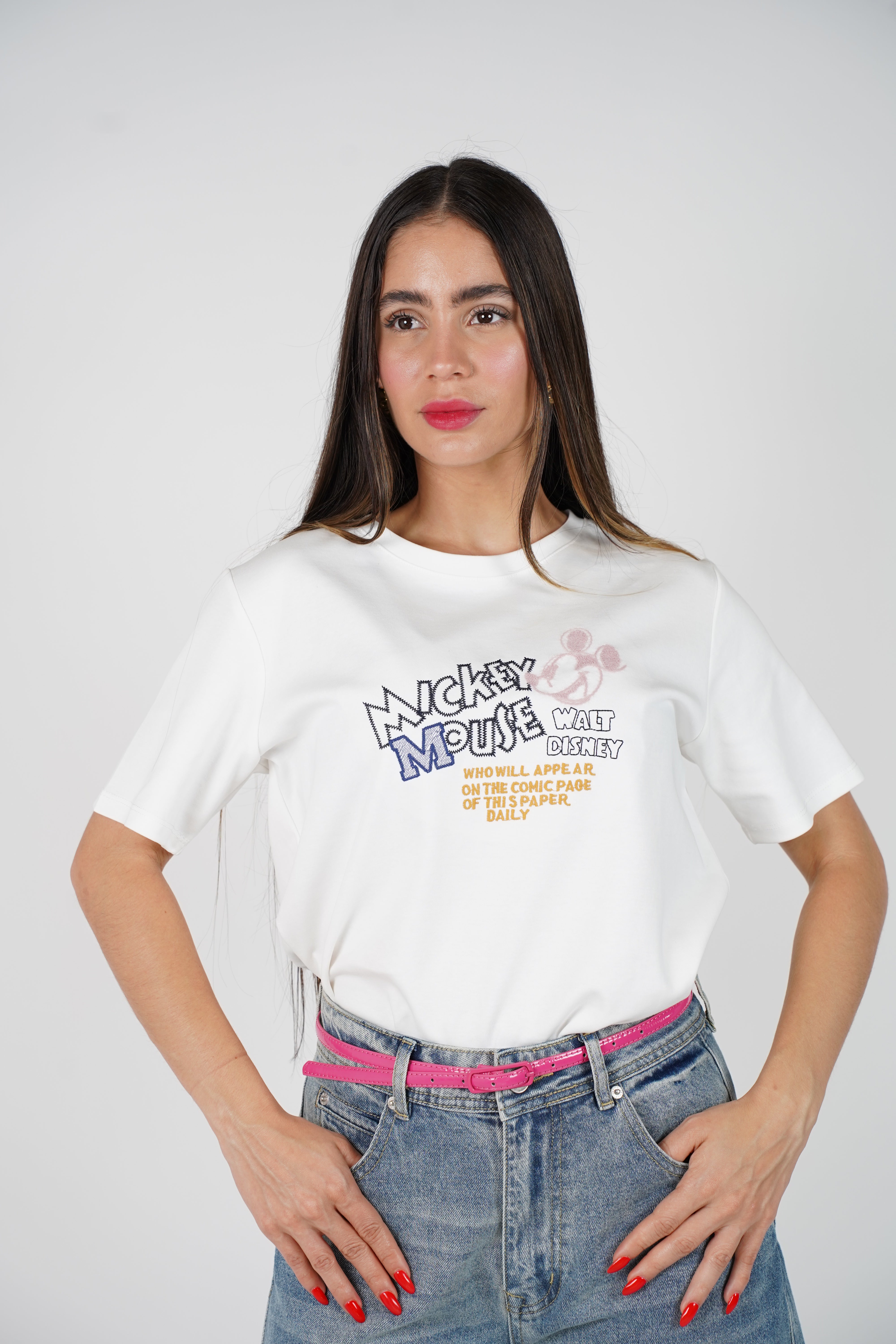 Ziora Mickey Top – Classic White Tee with Playful Graphic Print