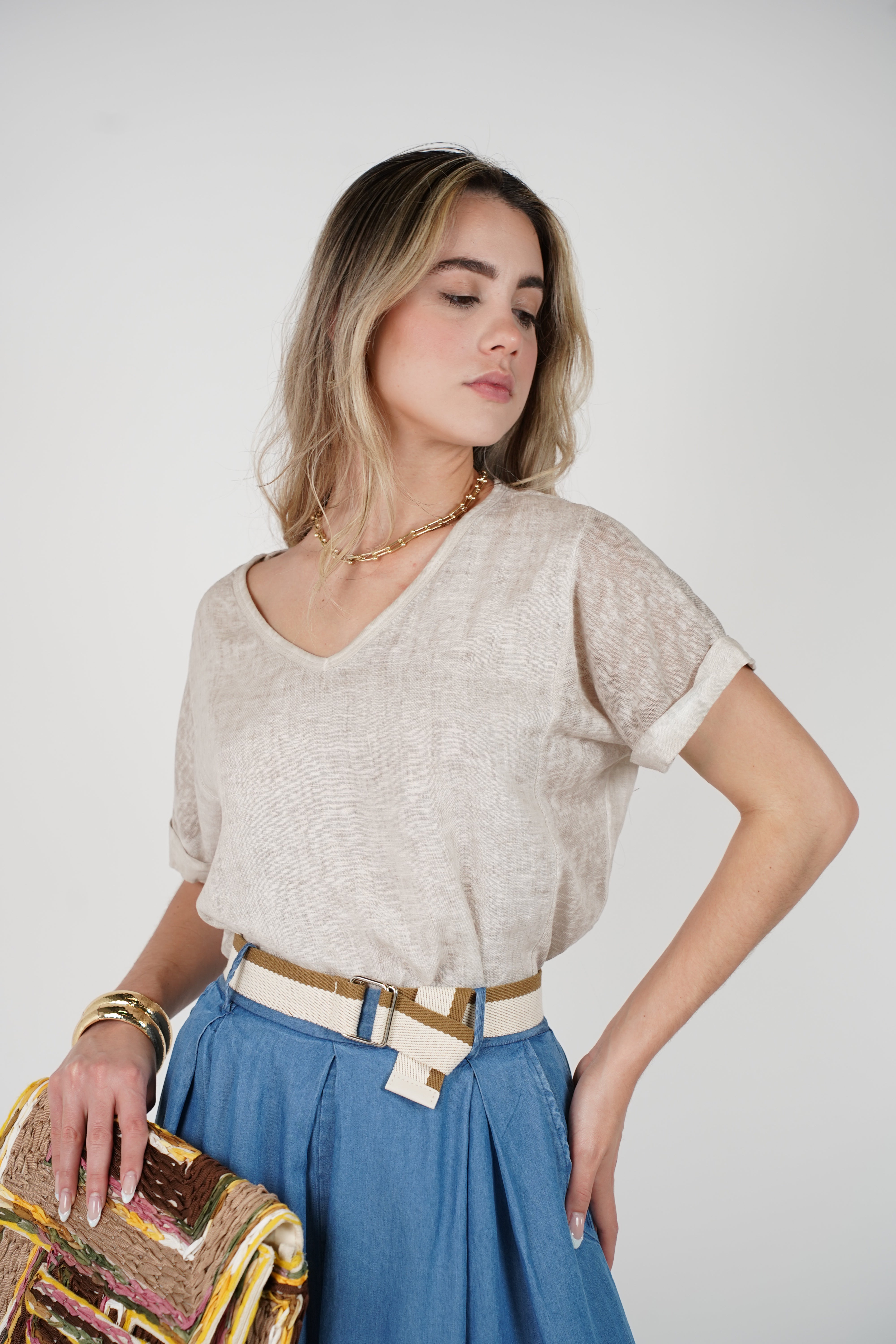 Norea Linen Top – Effortlessly Breezy, Naturally Chic
