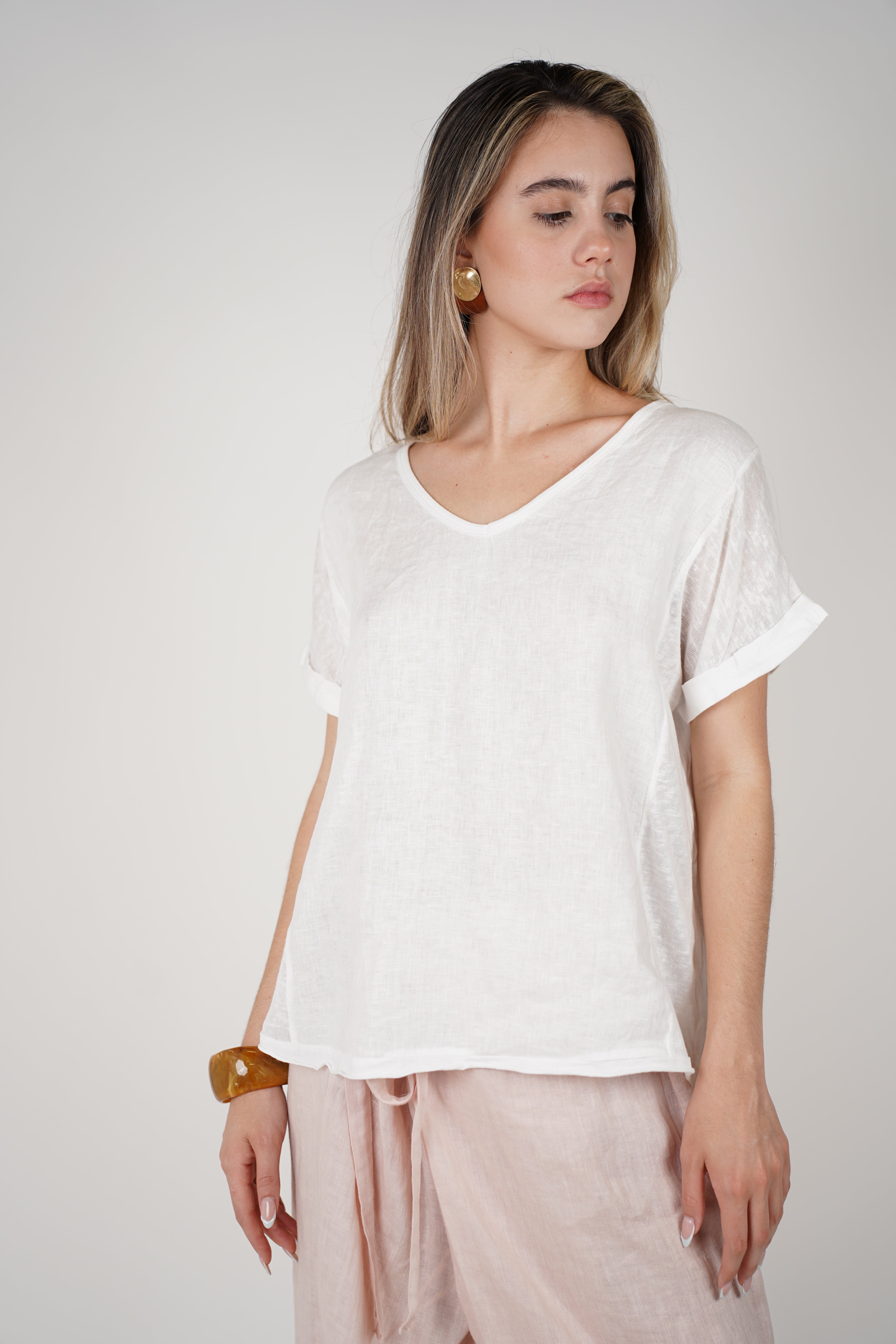 Norea Linen Top – Effortlessly Breezy, Naturally Chic